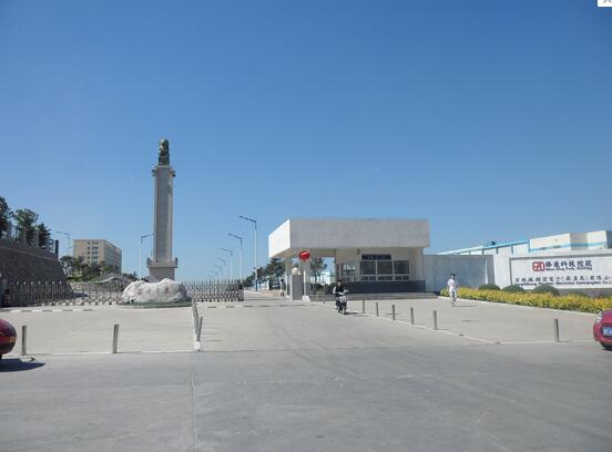 富士康集團與秦皇島出安智能伸縮門達成合作協(xié)議