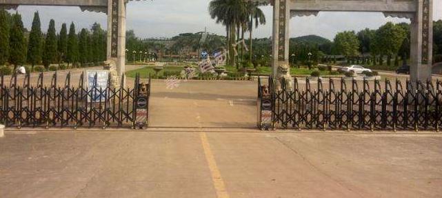 秦皇島市海港區(qū)東港路小學(xué)采購(gòu)秦皇島出安智能伸縮門(mén)