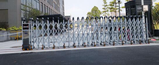 衡水出安智能電動伸縮門點綴衡水學院體育學院