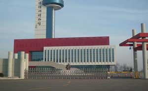 撫順煤礦博物館電動(dòng)伸縮門(mén)案例