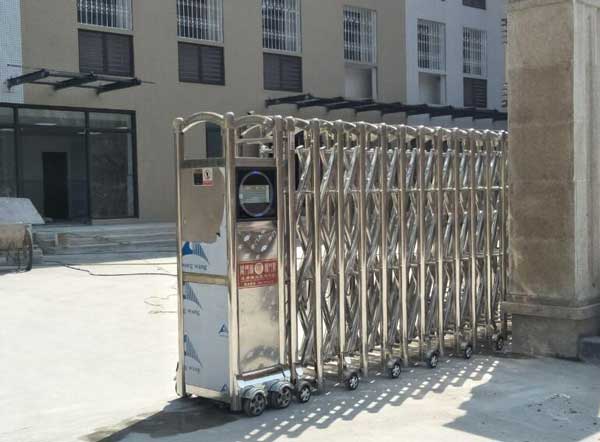 喜迎內(nèi)江出安智能電動伸縮門進(jìn)駐四川省思創(chuàng)匯智科技有限公司