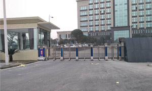 內(nèi)江川建建筑有限公司電動(dòng)伸縮門案例