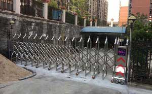 運城溫泉雅居電動伸縮門案例