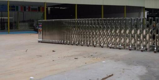 衢州出安智能伸縮門讓衢州工貿(mào)職業(yè)技術(shù)學(xué)校顯得更有個(gè)性