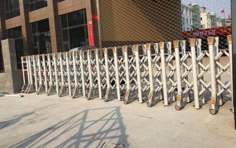 廣和世貿(mào)城選擇衢州出安智能為電動(dòng)伸縮門供貨商