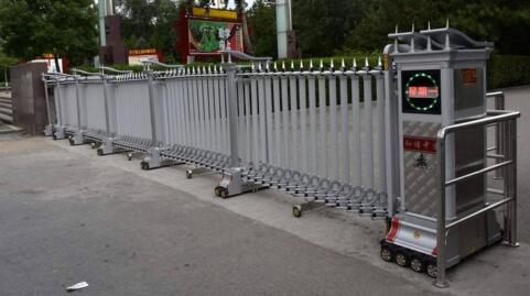 海山公園選用舟山出安智能電動伸縮門