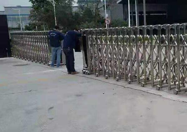 舟山出安智能伸縮門(mén)在舟山商貿(mào)集團(tuán)有限公司這塊寶地上長(zhǎng)駐