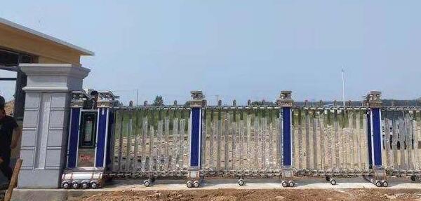 宋都藍(lán)郡國(guó)際安裝舟山出安智能電動(dòng)伸縮門(mén)正式投入使用