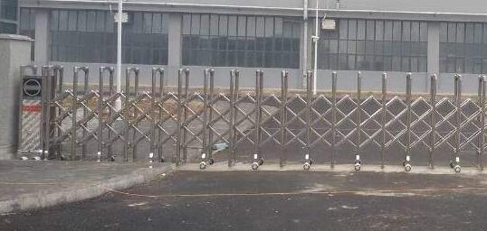 熱烈祝賀舟山出安智能電動伸縮門安裝在舟山海濱小學(xué)大門口