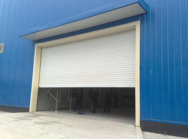 熱烈祝賀舟山出安智能卷簾門安裝在舟山綠城育華國(guó)際學(xué)校大門口