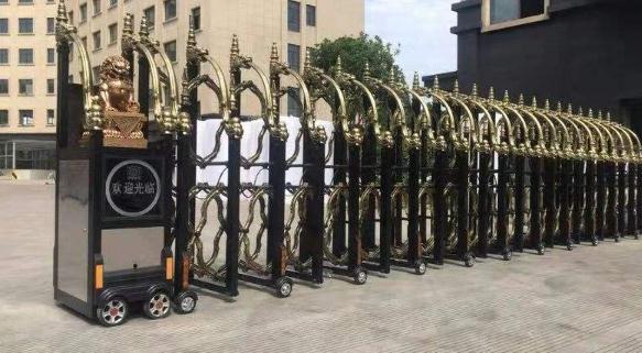 麗水出安智伸縮門順利進(jìn)駐麗水市奧新自動化技術(shù)有限公司大門口