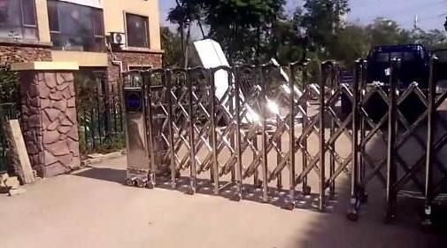 寶業(yè)·花街風(fēng)情項(xiàng)目電動(dòng)伸縮門支持麗水出安智能