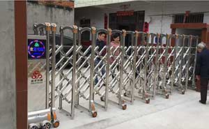 撫州農(nóng)家小院子電動(dòng)伸縮門案例