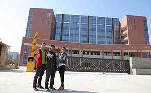 撫州森鴻科技產(chǎn)業(yè)園欄柵道閘案例