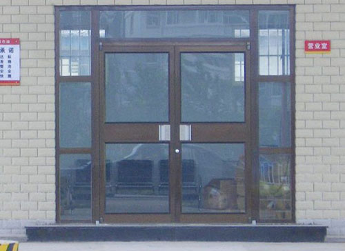 廈門(mén)海滄區(qū)滄海路中石化便利店肯德基門(mén)工程案例 - 中出網(wǎng)-智能出入口與停車(chē)充電門(mén)戶