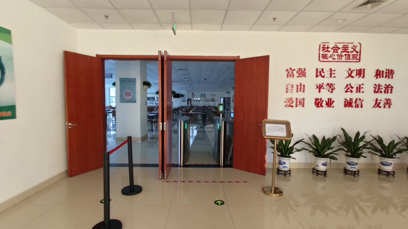 單位餐廳為什么安裝刷卡刷臉通道閘機