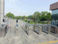 寧夏石化五通道室外人臉識(shí)別門禁閘機(jī)