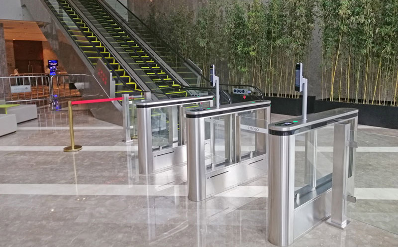 其他 - 人臉識(shí)別考勤閘機(jī)