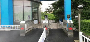 鲅魚圈鋼鐵工廠出入門禁