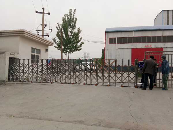 漯河市慶豐棉花加工廠伸縮門案例 - 中出網(wǎng)-智能出入口與停車充電門戶