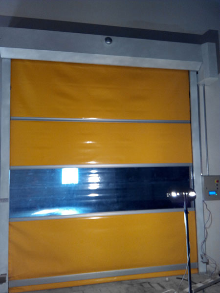 飛利浦燈具（成都）有限公司快速門(mén)工程案例 - 中出網(wǎng)-智能出入口與停車(chē)充電門(mén)戶(hù)