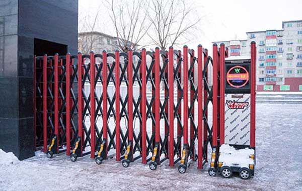 巴彥淖爾職業(yè)技術學校添上巴彥淖爾出安智能電動伸縮門