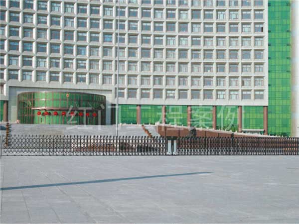 熱烈祝賀佳木斯出安智能伸縮門(mén)進(jìn)駐佳木斯人民政府