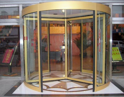 感恩森宇坐標(biāo)城選擇了陽泉出安智能旋轉(zhuǎn)門