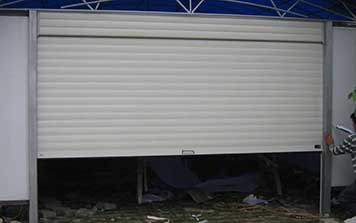 鋁合金型材車庫(kù)門(mén)