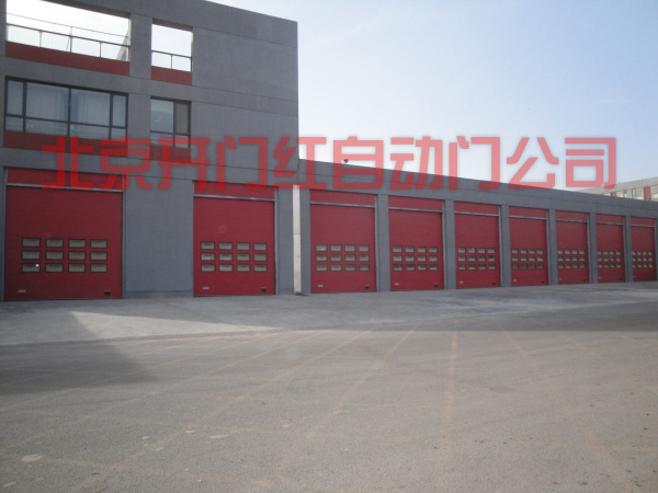 通州區(qū)梨園消防隊工業(yè)門案例 - 中出網(wǎng)-智能出入口與停車充電門戶