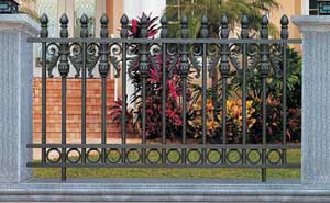 塘沽六大街圍墻護欄案例 - 中出網(wǎng)-智能出入口與停車充電門戶