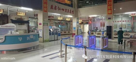 鐵軍智能測(cè)溫人臉識(shí)別設(shè)備