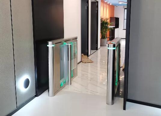 上海優(yōu)秀歷史保護建筑——中一大樓應(yīng)用鐵軍智能速通門