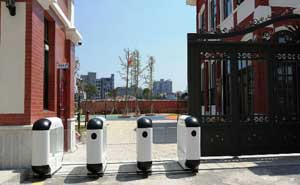 湖南省湘西花垣縣銘城幼兒園熊貓擺閘案例 - 中出網(wǎng)-智能出入口與停車充電門戶