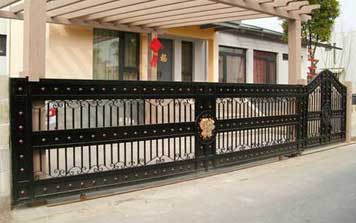 鐵藝電動(dòng)庭院門