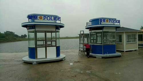 警察執(zhí)法崗?fù)? /></div>
        <div   id=