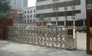 刑警支隊電動伸縮門工程 - 中出網(wǎng)-智能出入口與停車充電門戶