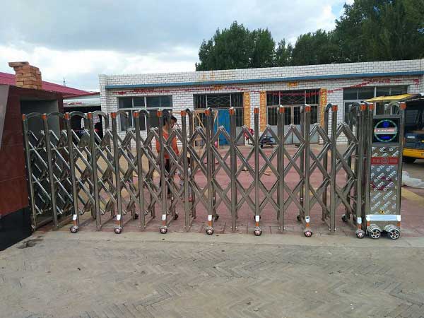 赤峰市敖漢金廠溝梁私家電動伸縮門工程 - 中出網-智能出入口與停車充電門戶