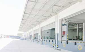 德邦物流單板滑升門(mén)案例 - 中出網(wǎng)-智能出入口與停車(chē)充電門(mén)戶(hù)