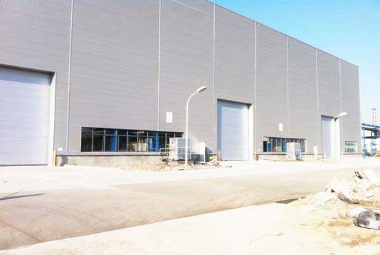 神華寧夏鋼制卷簾門案例 - 中出網(wǎng)-智能出入口與停車充電門戶