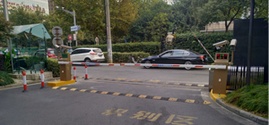 車輛識別停車系統(tǒng)車牌識別道閘一體機