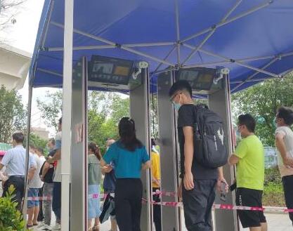 全民核酸檢測進(jìn)行時(shí)，熵基科技測溫安檢門護(hù)航