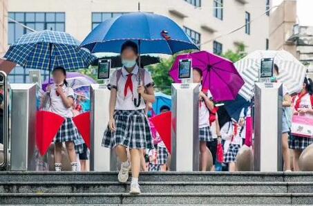 校園出入口如何智慧升級？熵基科技“鐵閘”強(qiáng)勢出擊