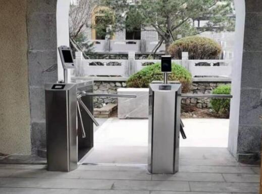 熵基科技協助百年古剎明性寺推行“亮國康碼+測溫”通行