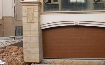 車庫門 - 遙控車庫門