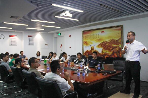 德立云加強(qiáng)專業(yè)知識(shí)培訓(xùn)，助力員工成長(zhǎng)