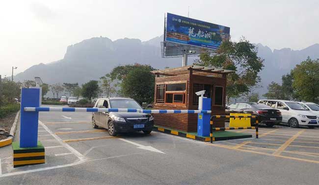 湖北恩施大峽谷車牌識(shí)別系統(tǒng)案例 - 中出網(wǎng)-智能出入口與停車充電門戶