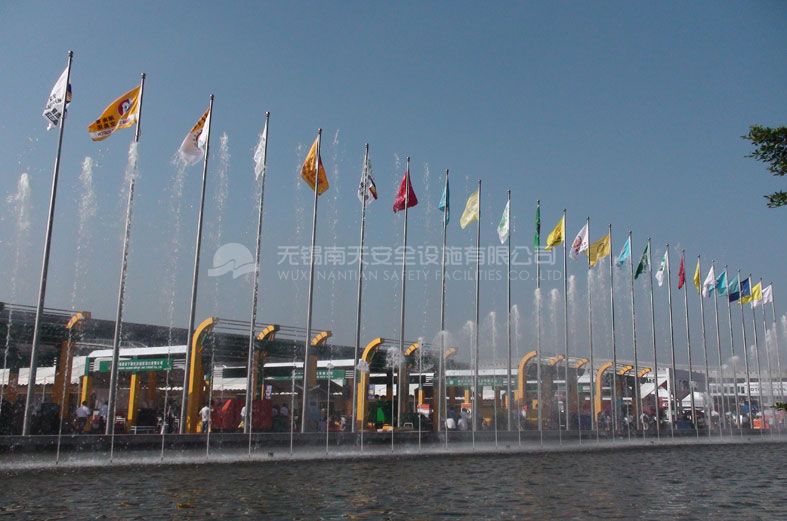 廣州國際會(huì)展中心旗桿案例 - 中出網(wǎng)-智能出入口與停車充電門戶