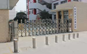 泰興小學(xué)升降柱案例 - 中出網(wǎng)-智能出入口與停車(chē)充電門(mén)戶(hù)