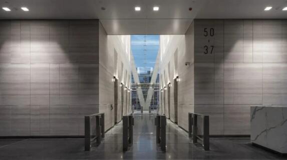 令令開門落地網(wǎng)紅地標：寧波國華金融中心